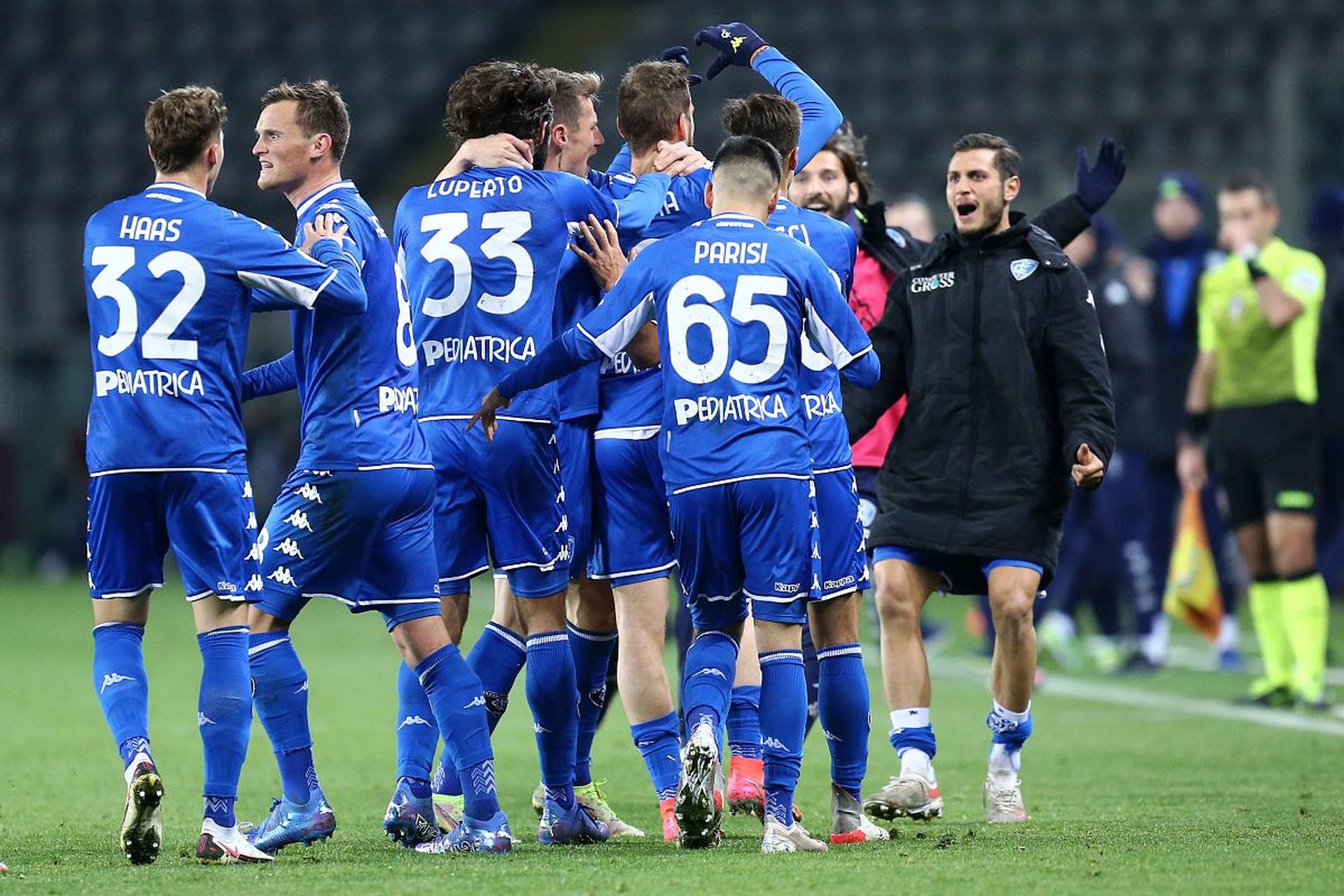 本赛季的伊 本赛季的伊